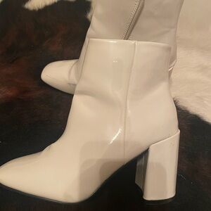 Elegant White Ankle Boots